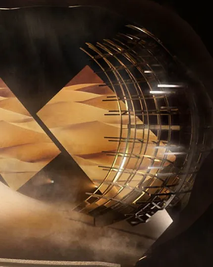Struttura scenografica concettuale e geometrica con una griglia curva dorata che si sovrappone al rendering di dune di sabbia nel deserto.