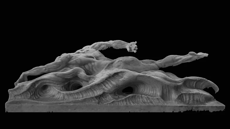 Opera scultorea di Fulvio Merolli che rappresenta un nuotatore dettaglio posteriore.